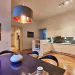 Spacious & Elegant, Ideal Location