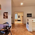 Spacious & Elegant, Ideal Location
