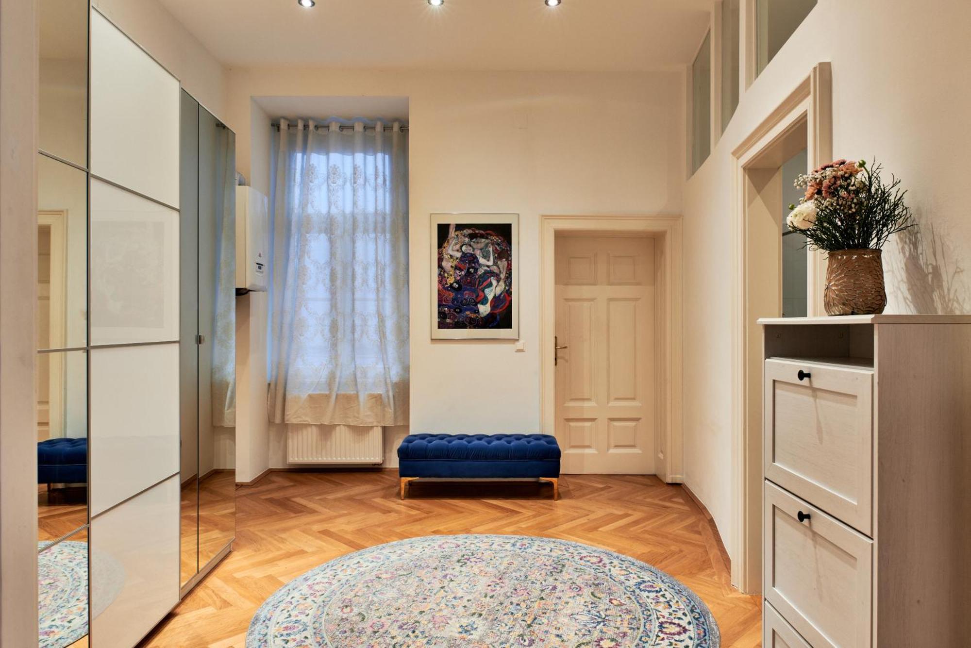 Apartment Spacious & Elegant, Ideal Location Wien