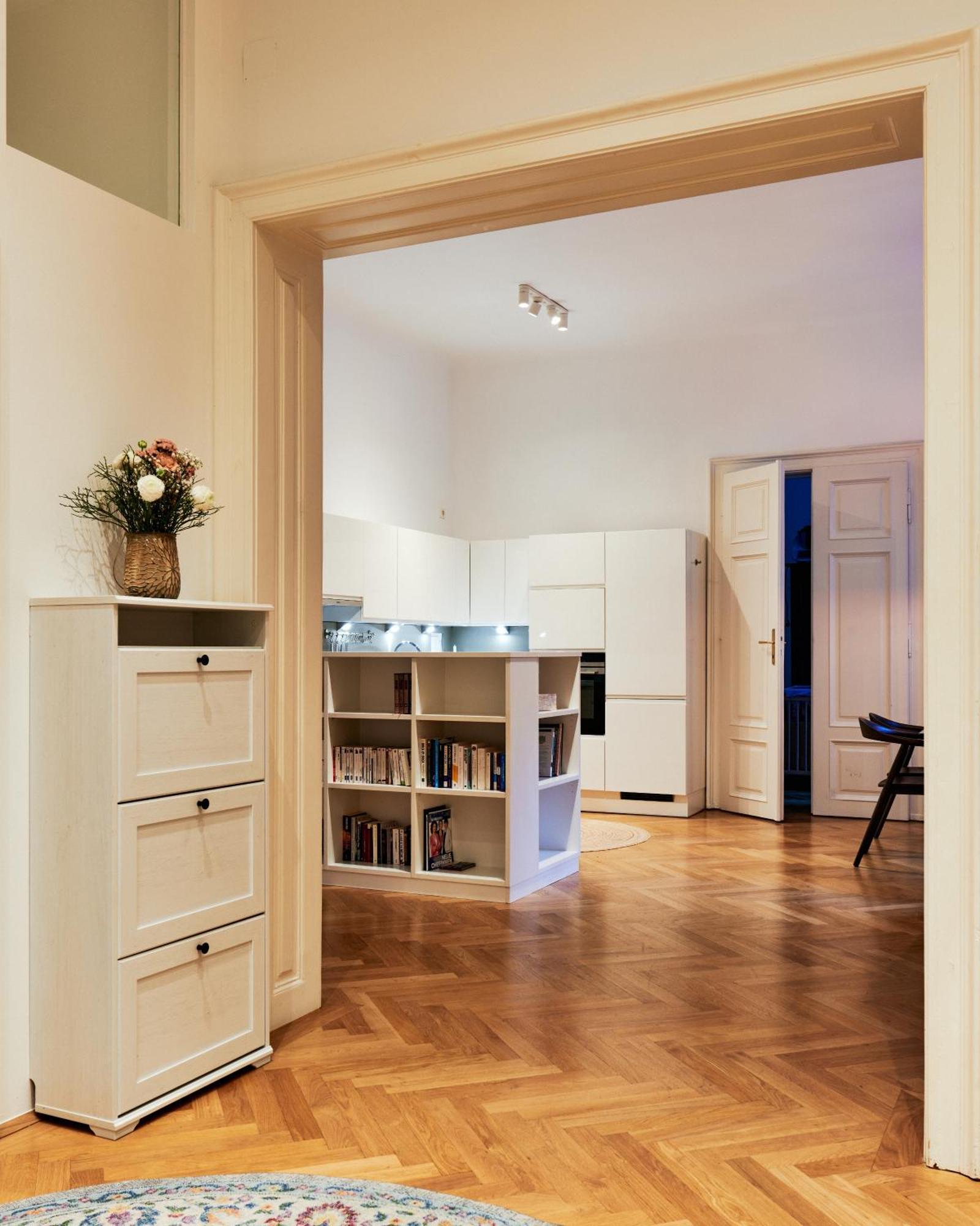 Spacious & Elegant, Ideal Location * Wien