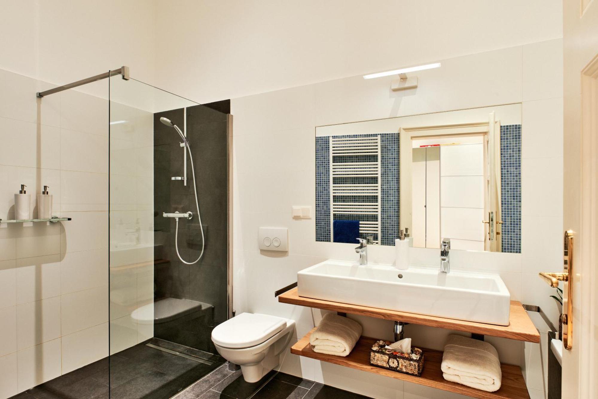 Spacious & Elegant, Ideal Location * Wien